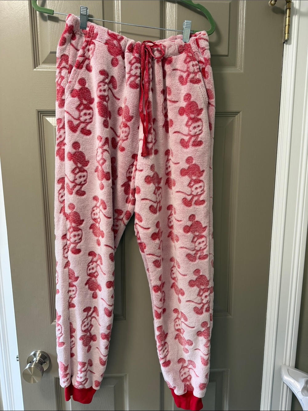 Disney Mickey Pattern Fleece lounge pants size medium